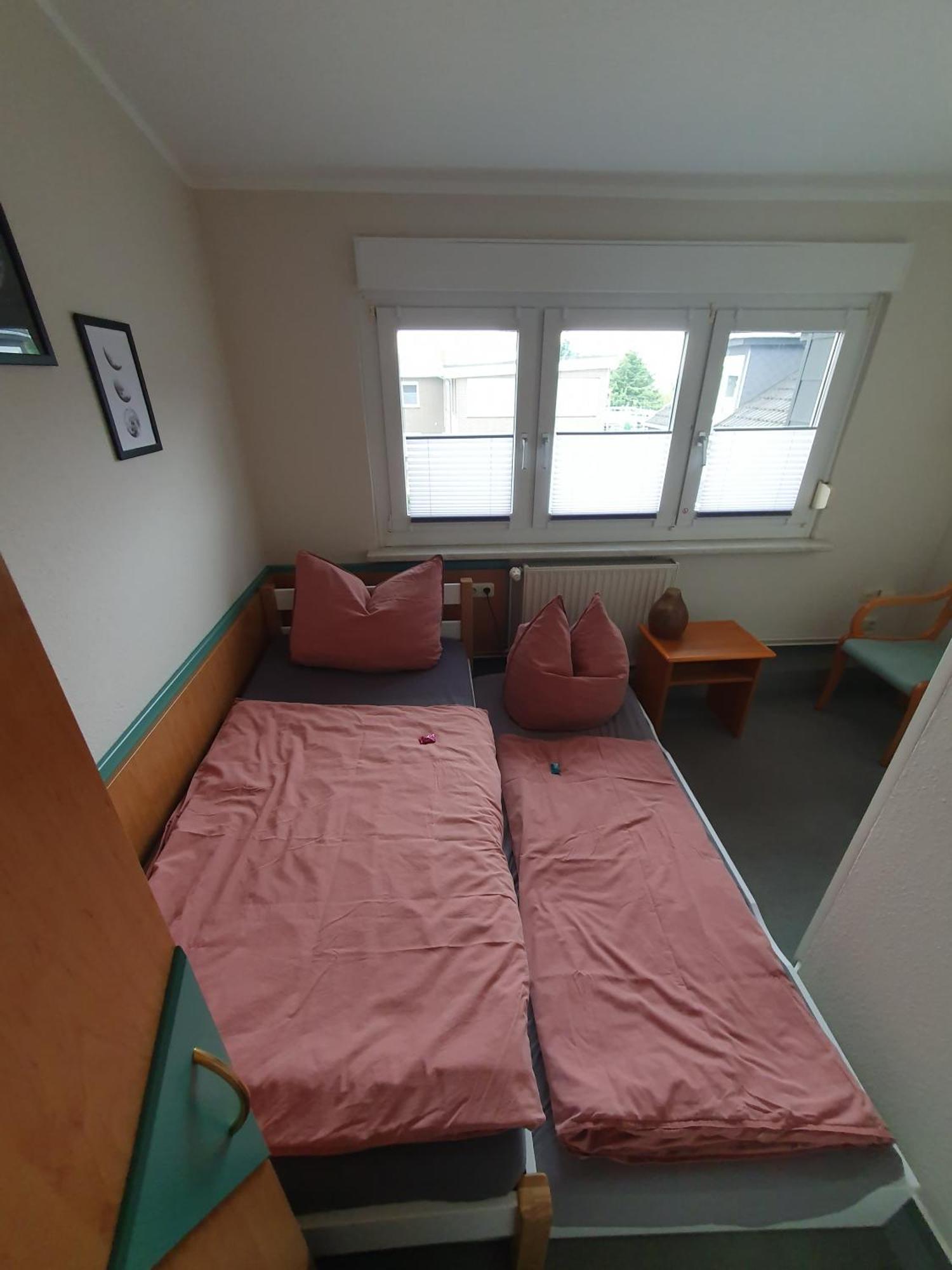 Neumuehler Hof- Ferienwohnung "Thomas" 3 Zimmer,3 Baeder Mit Dusche, Kostenfreie Parkplaetze Vor Dem Haus Шверин Екстериор снимка