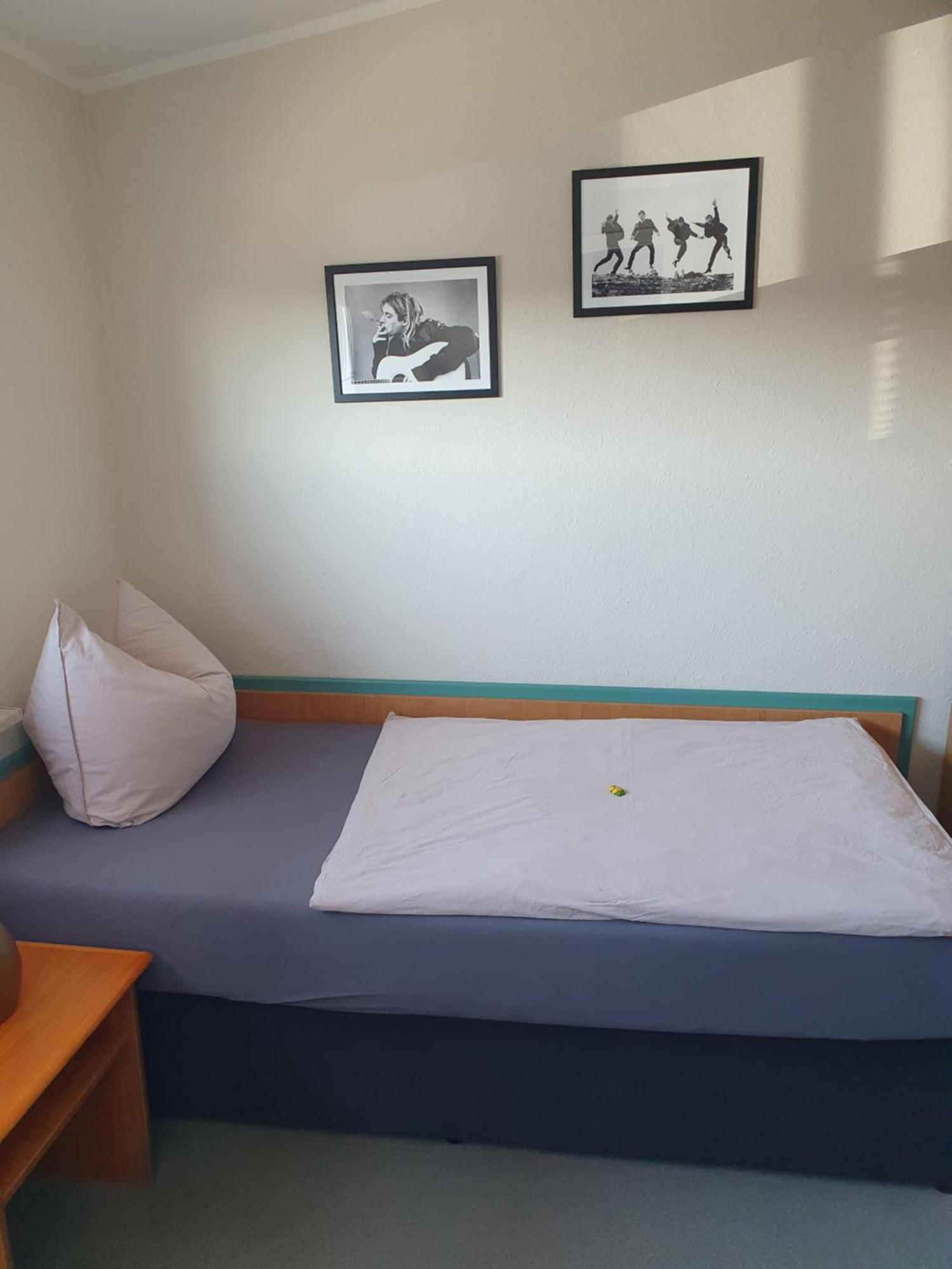 Neumuehler Hof- Ferienwohnung "Thomas" 3 Zimmer,3 Baeder Mit Dusche, Kostenfreie Parkplaetze Vor Dem Haus Шверин Екстериор снимка